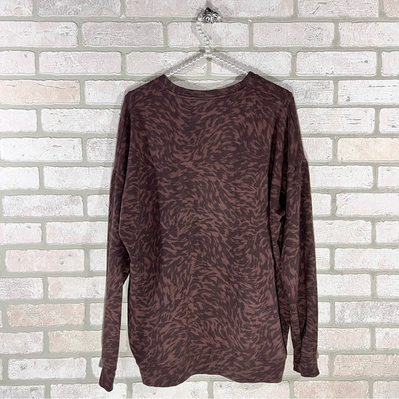 Athleta Balance Long Sleeve Pullover in Almond Brown Lynx Size M - Picture 7 of 9